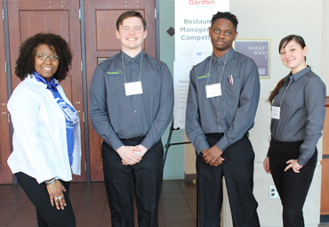  Chef Kharen Shelton with EFE Culinary Arts Students